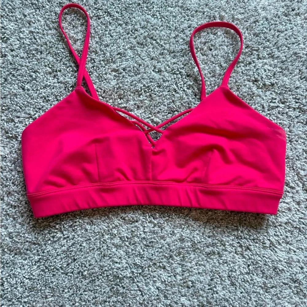 ALO Yoga Strappy Wireless Bralette - Hot Pink Size M Great conditions